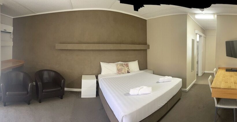 اتاق لوکس, Mid City Plantation Motel