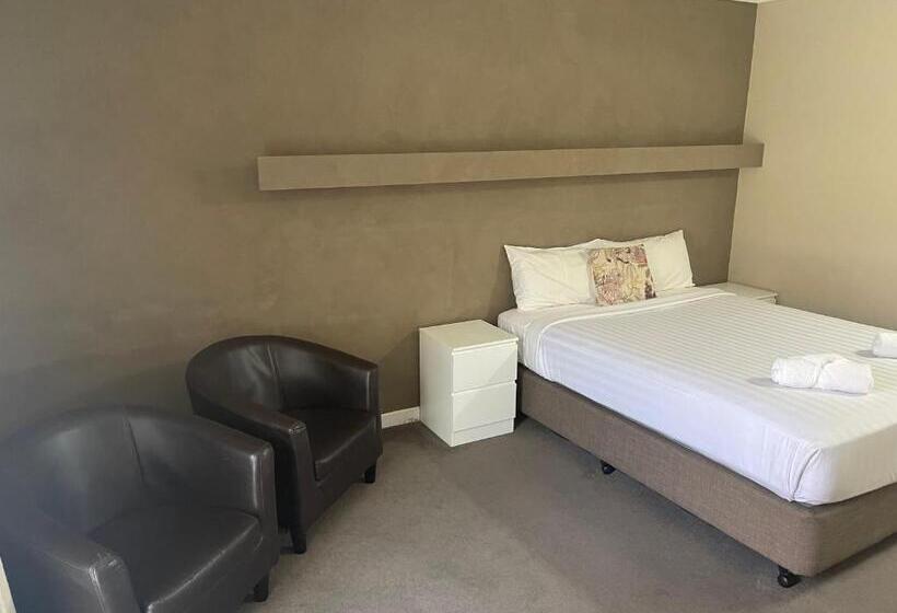 Номер Deluxe, Mid City Plantation Motel