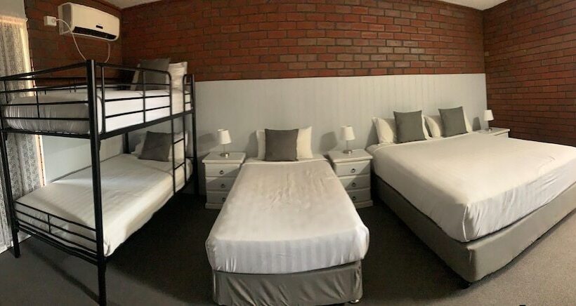 Номер Deluxe, Mid City Plantation Motel