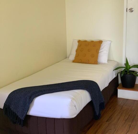 شقة غرفة واحدة, Montville Holiday Apartments