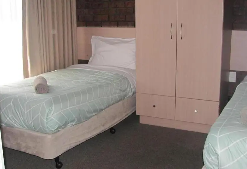 Family Suite, Bristol Hill Motor Inn