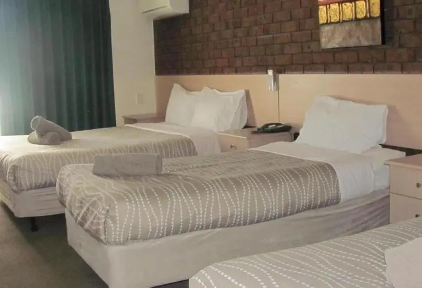 Family Room, Bristol Hill Motor Inn