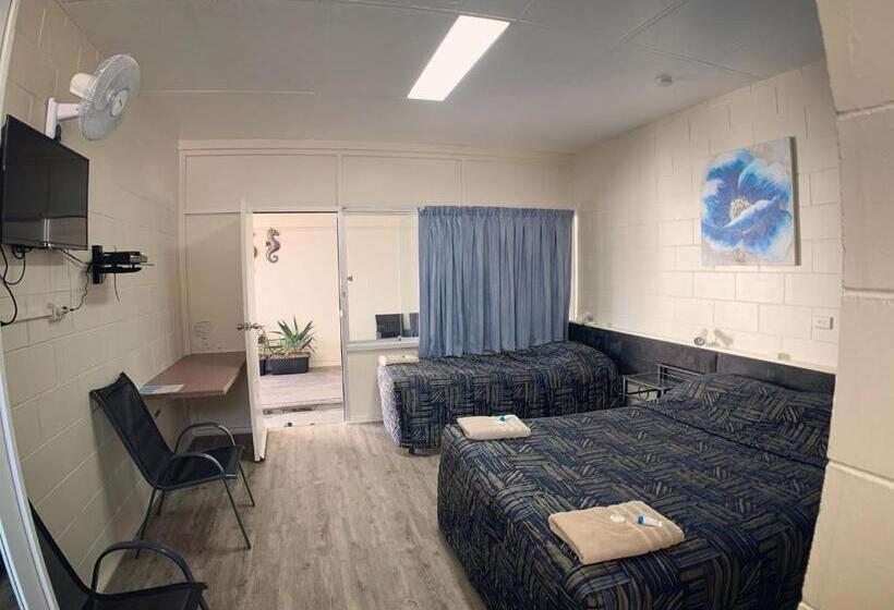 디럭스 룸, Tropical City Motor Inn