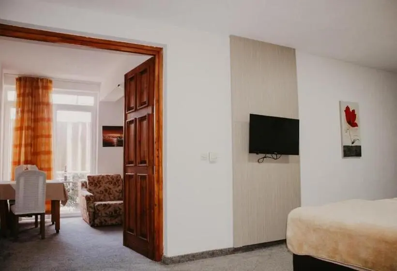 آپارتمان 1 خوابه با بالکن, Villa Matic