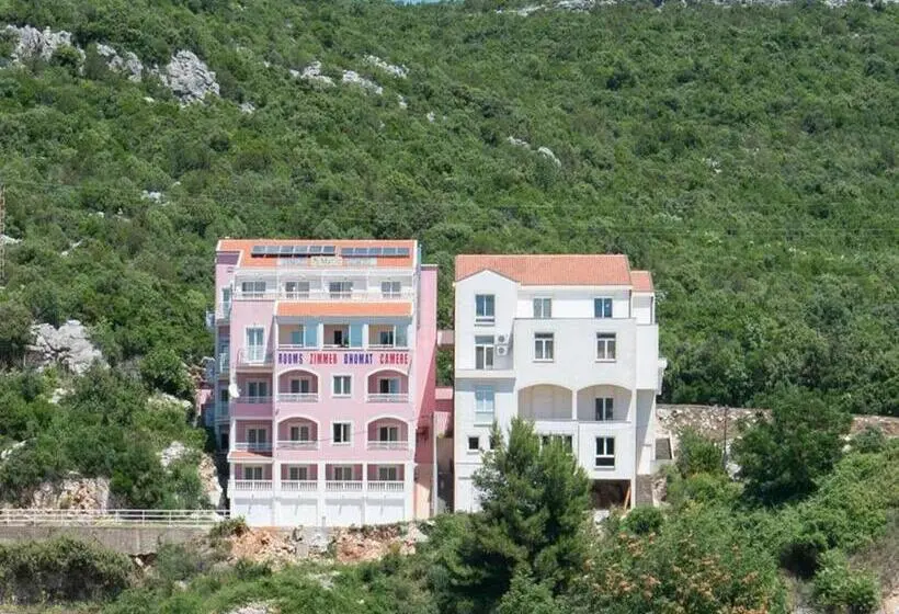 اتاق استاندارد سه نفره, Villa Matic