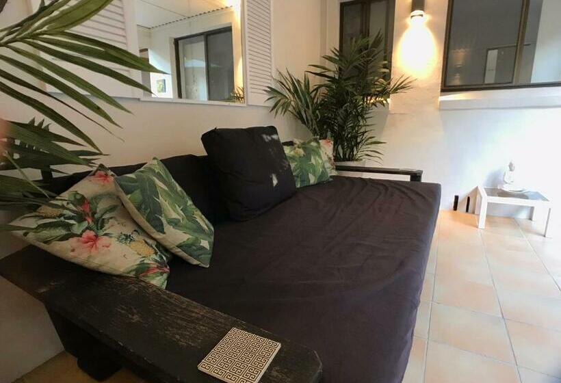 דירת חדר, Treetops Everglades Villa