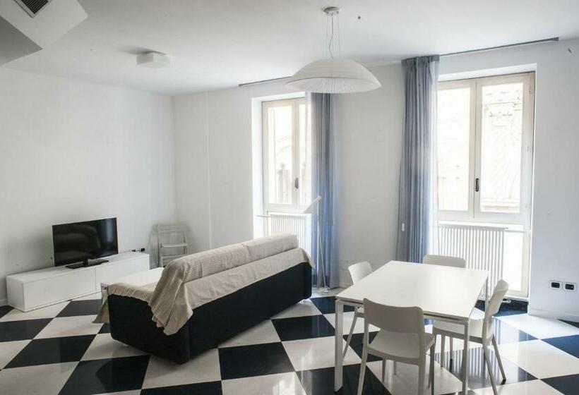 سوییت لوکس, Residence Degli Aranci   Casêta