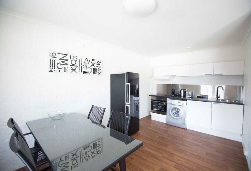 شقة غرفة واحدة, Siesta Central Apartments