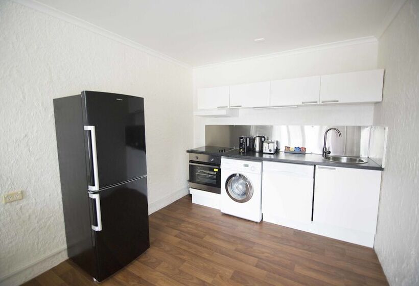 شقة غرفة واحدة, Siesta Central Apartments