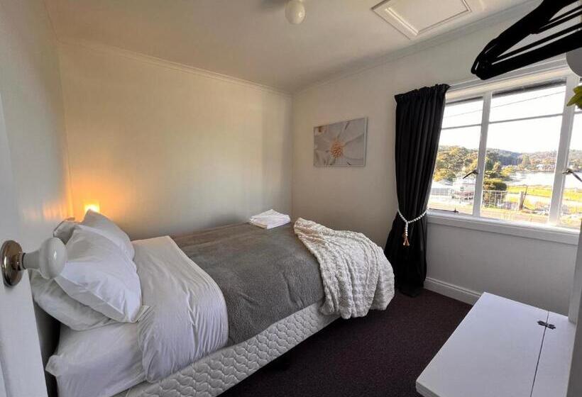 شقة غرفتين مطلة على البحر, Smugglers Rest Apartments Dover