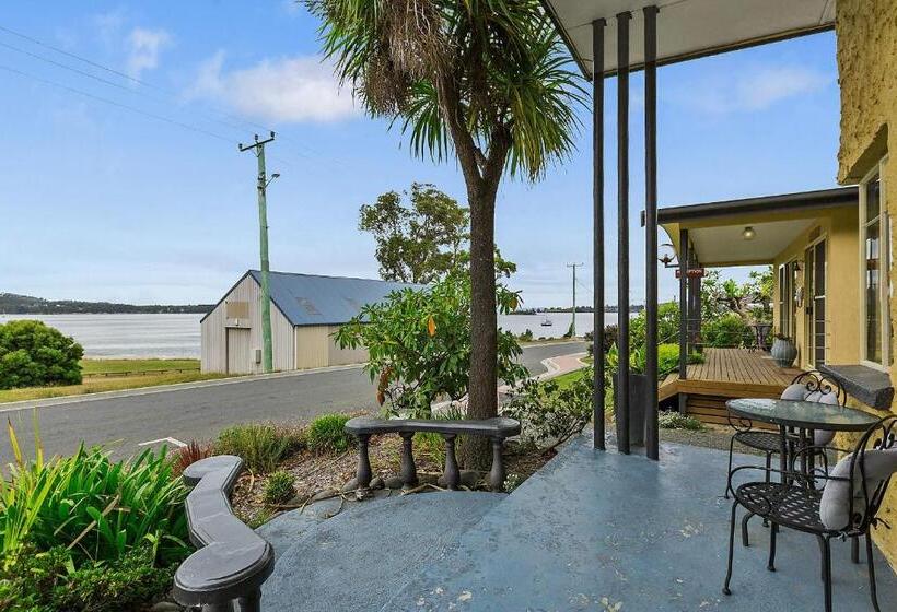 شقة غرفتين مطلة على البحر, Smugglers Rest Apartments Dover