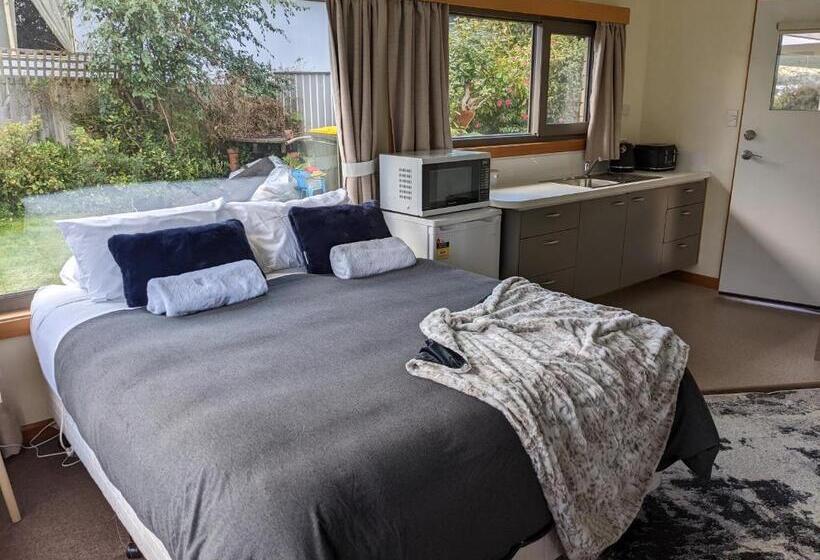 جناح عائلي, Smugglers Rest Apartments Dover