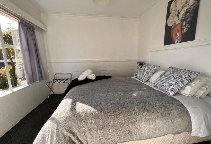 شقة عائلية مطلة على البحر, Smugglers Rest Apartments Dover