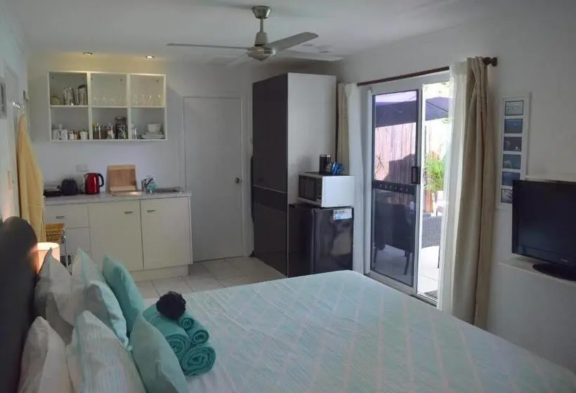 Talo 1 Makuuhuone, South Pacific Bed & Breakfast