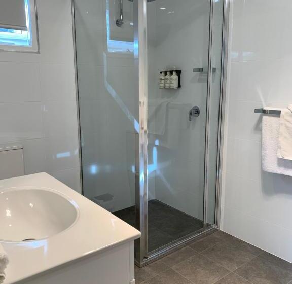 סטודיו סטנדרט נוף לים, Thunderbird Motel Yass