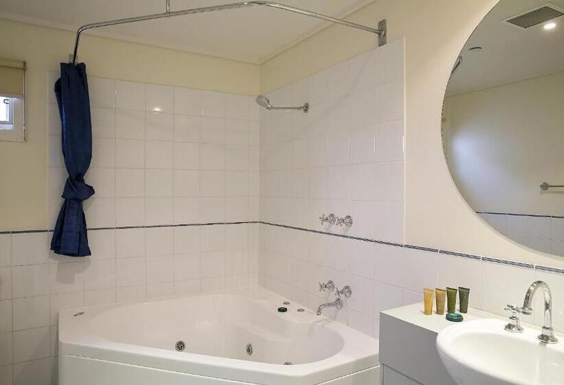 דירת חדר, White Crystal Apartments