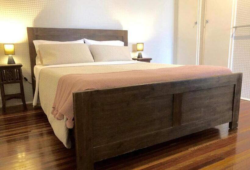 침실 1개 아파트, Five 3 Five