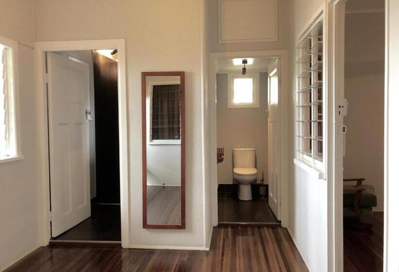 침실 1개 아파트, Five 3 Five