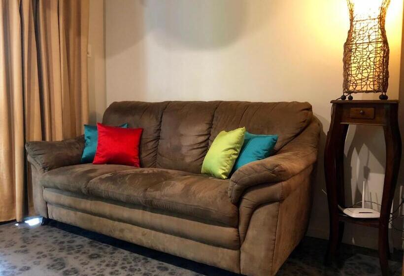 1베드룸 아파트 1층, Five 3 Five