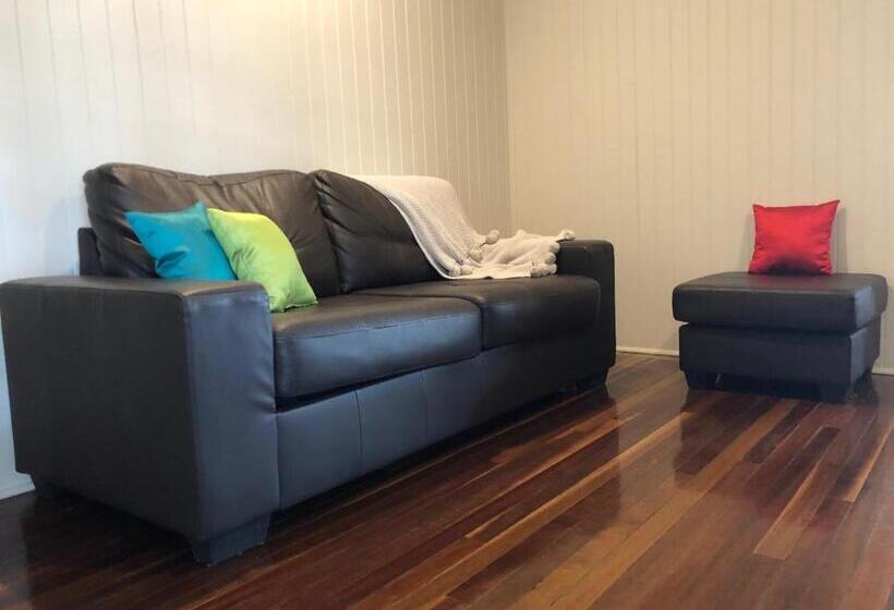 침실 1개 아파트, Five 3 Five