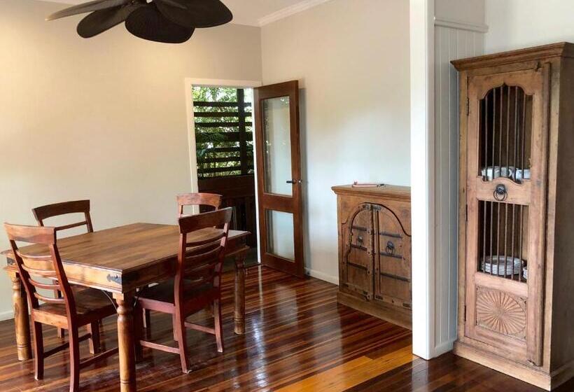 침실 1개 아파트, Five 3 Five