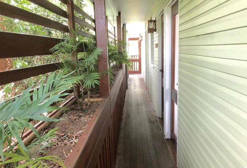 침실 1개 아파트, Five 3 Five