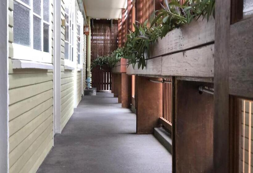 1베드룸 아파트 1층, Five 3 Five