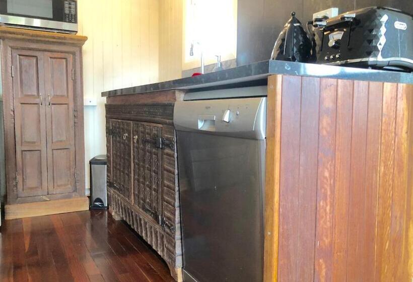 침실 1개 아파트, Five 3 Five