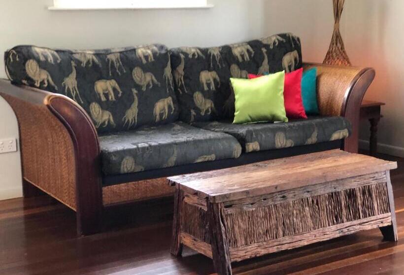 침실 1개 아파트, Five 3 Five