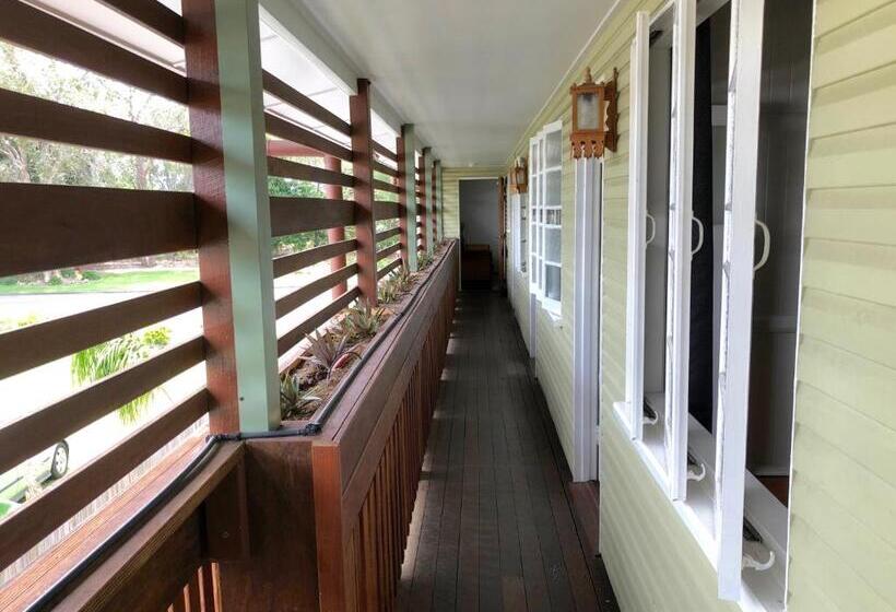 침실 1개 아파트, Five 3 Five