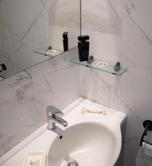 Camera Standard Individuale, Arabel