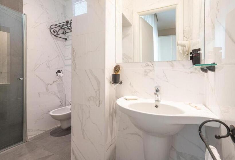 Camera Standard Individuale, Arabel