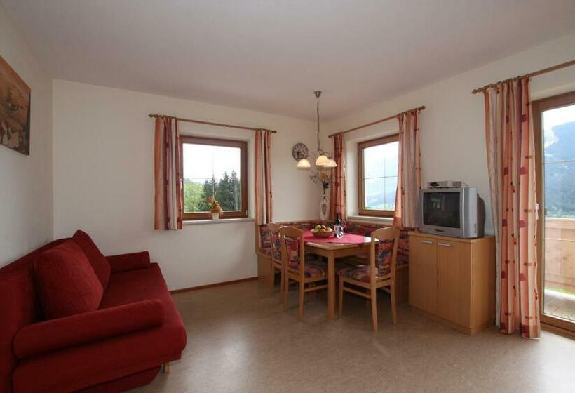 Apartamento 2 Quartos com Varanda, Bauernhof Hundbichl