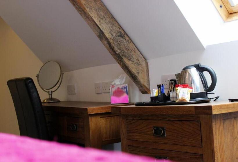 标准间, Kings Head