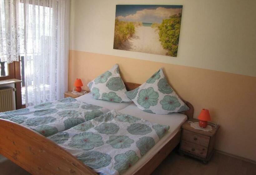 Quarto Estandar, Panoramacafé Kattenes