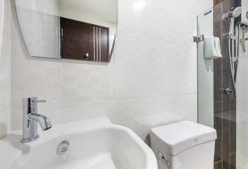 اتاق سوپریور با تخت بزرگ, Plaai Play