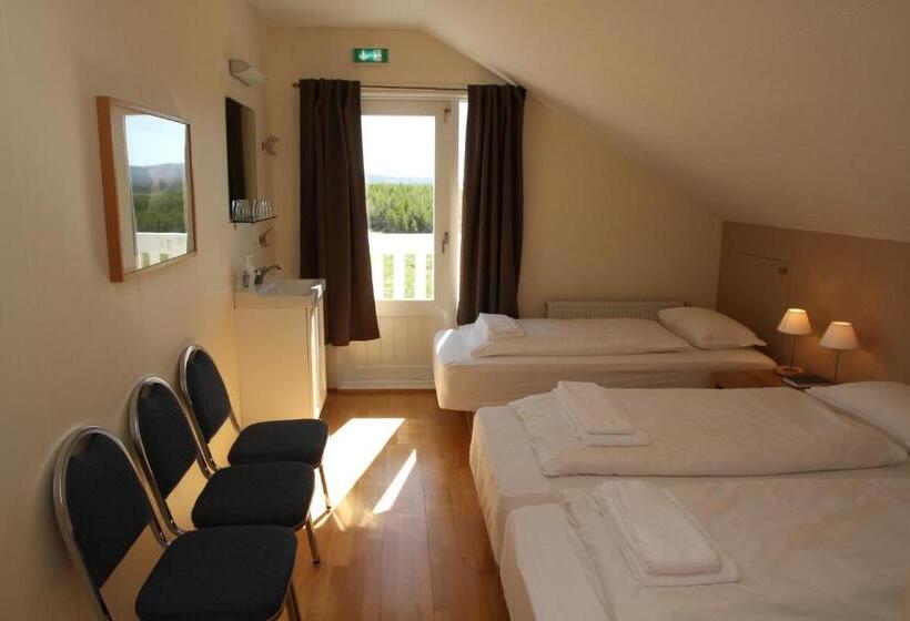اتاق استاندارد سه تخته با سرویس بهداشتی مشترک, Eyjólfsstadir Guesthouse