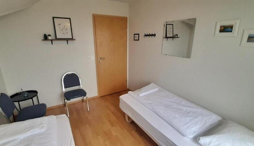 اتاق اکونومی با حمام مشترک, Eyjólfsstadir Guesthouse