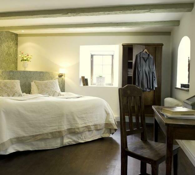 标准间, Smakrike Krog & Logi