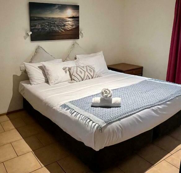 Бунгало Стандарт, The Oasis At One Mile Beach