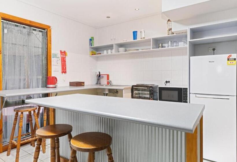 Бунгало Стандарт, The Oasis At One Mile Beach