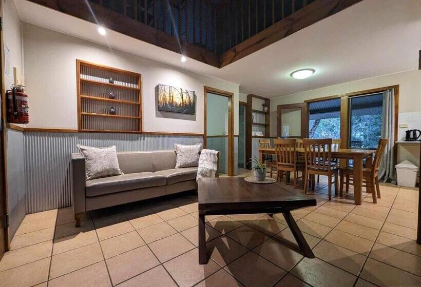 Бунгало Стандарт, The Oasis At One Mile Beach