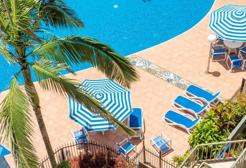 דירת חדר נוף לבריכה, The Rocks Resort   Official