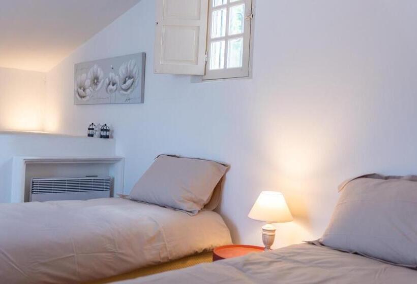 סוויטה משפחתית, Le Mas De La Source