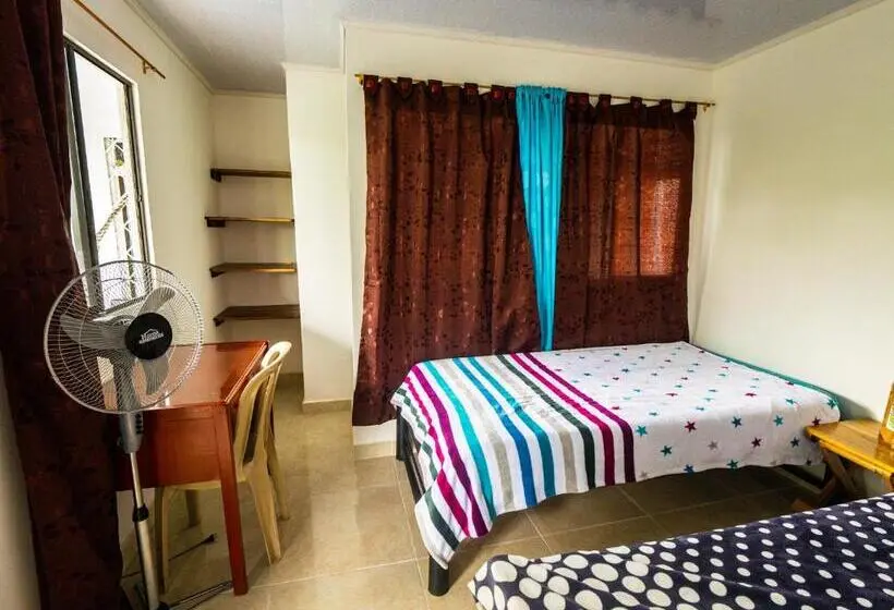 バス共有のスタンダードルーム, Casa Campesina Hostel