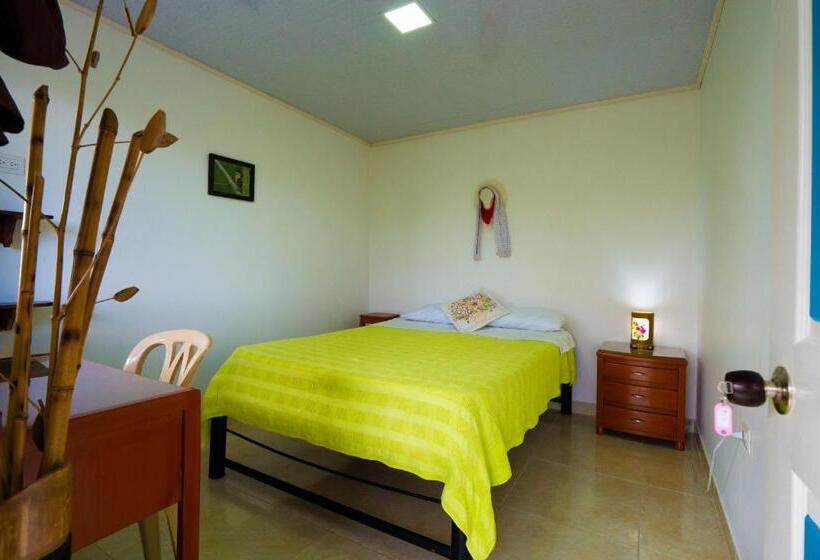 ガーデンビュースタンダードルーム, Casa Campesina Hostel