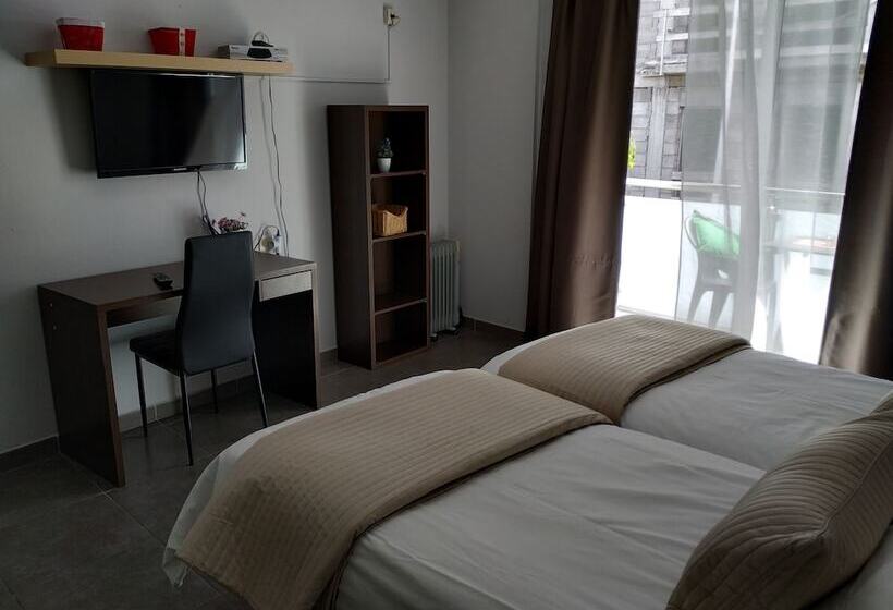 استودیوی استاندارد, Apartments El Patio