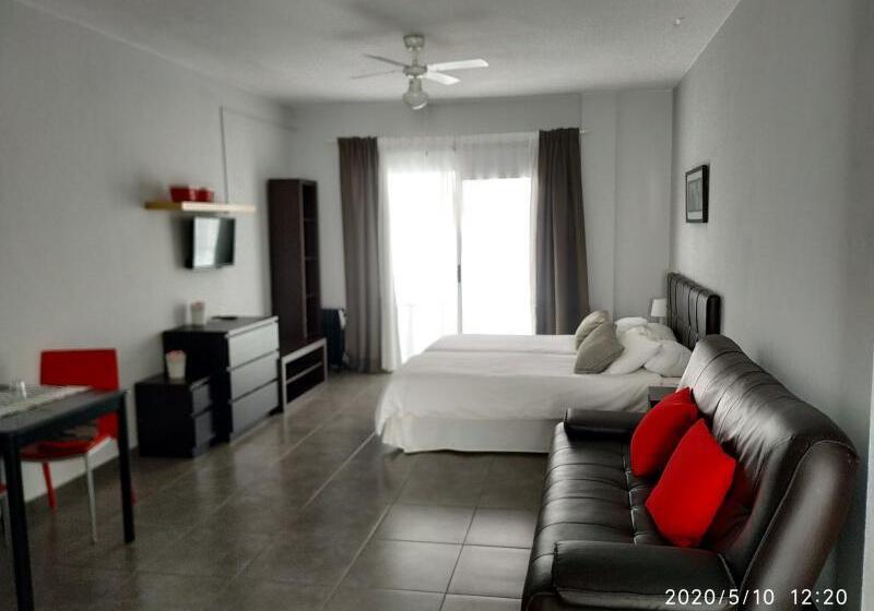 استودیوی استاندارد, Apartments El Patio