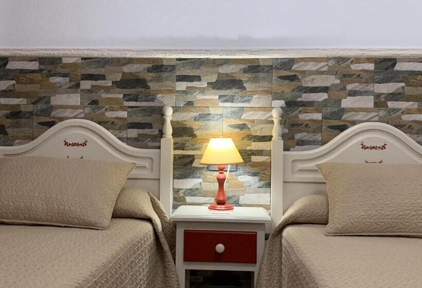 Quarto Estandar, Hostal Atalaya En Capileira Cb