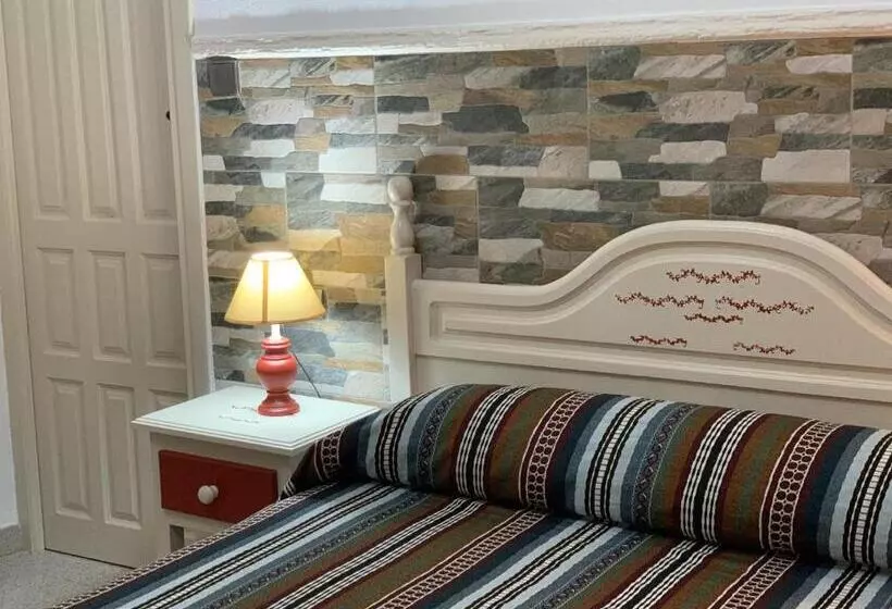 اتاق استاندارد, Hostal Atalaya